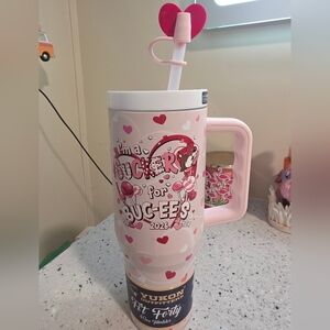 2026 Buc-ee’s Bucees Valentine’s Day Tumbler 40oz With Handle & Topper